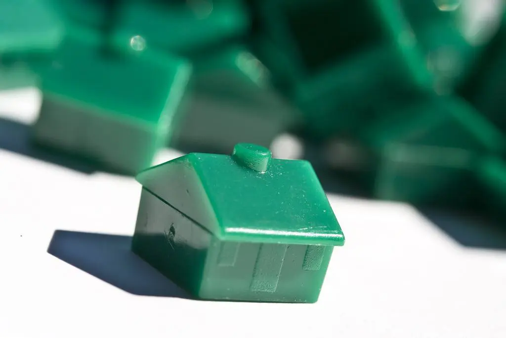 Annual cost of running a home down first time in 4 years