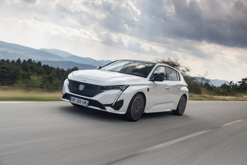 Peugeot 308 Hybrid 180 Review