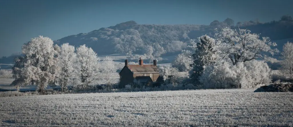 Preparing your home for cold weather - AA Ireland