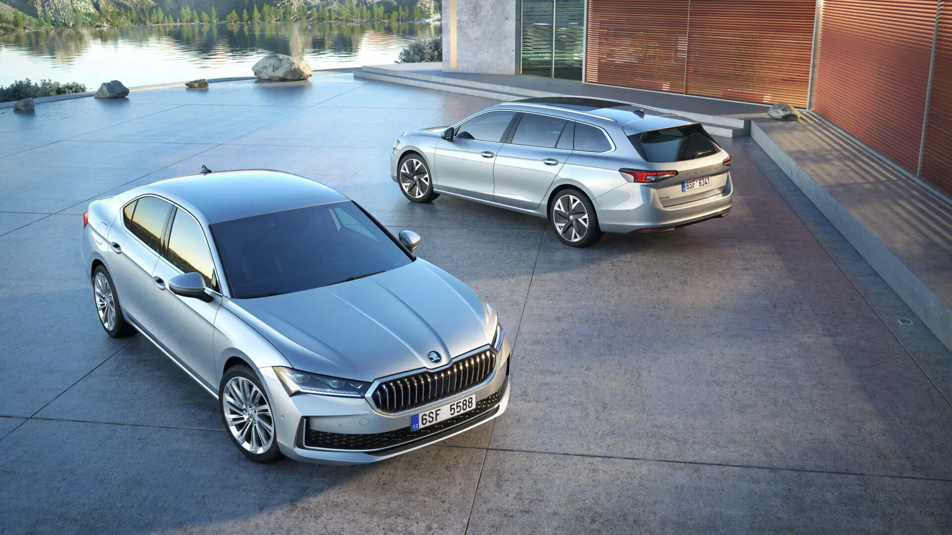 New Škoda Superb