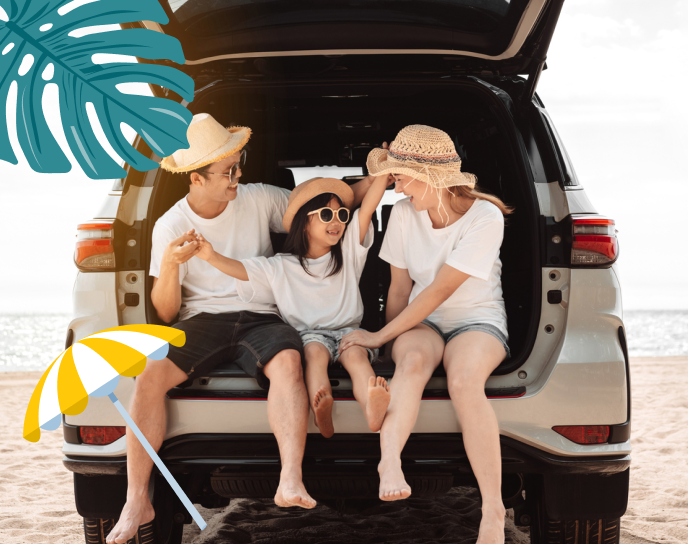 Family sittng inside car enjoying their summer vacation, Car Insurance in Ireland, Car Insurance for Ireland, insurance for cars