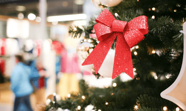 Almost 75% fall in cross-border Christmas shopping this year