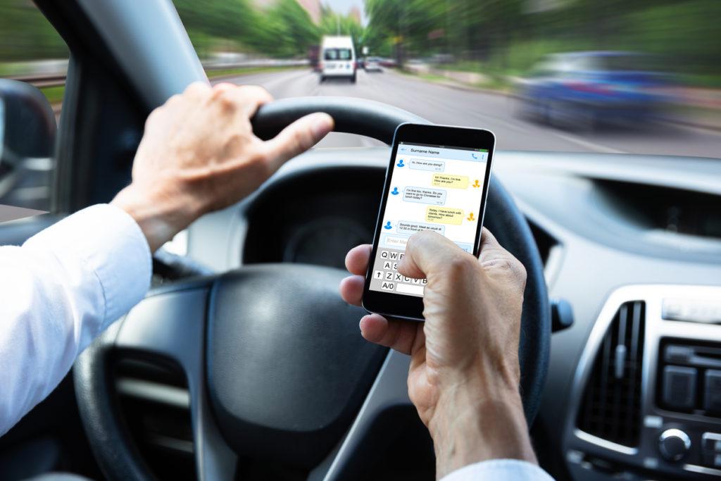 3 in 5 drivers "never" use their phone while driving - AA Ireland