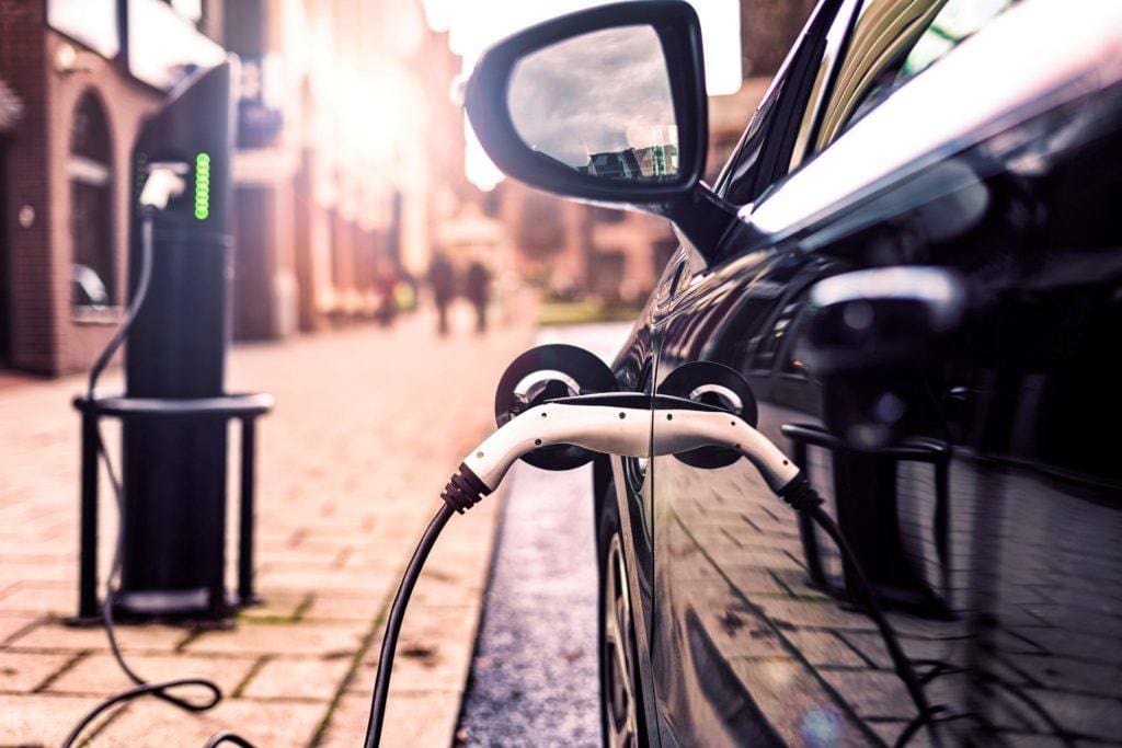 Only 1 third of drivers plan to buy another traditional petrol or diesel car -  AA Ireland.