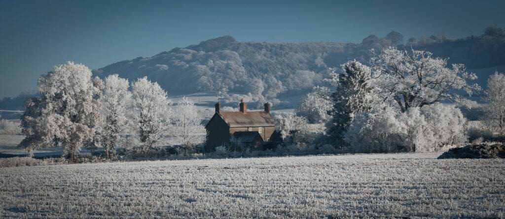 Preparing your home for cold weather - AA Ireland
