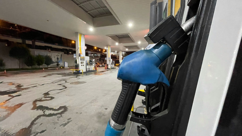 AA survey shows 80% of motorists are affected by rising fuel prices in Ireland