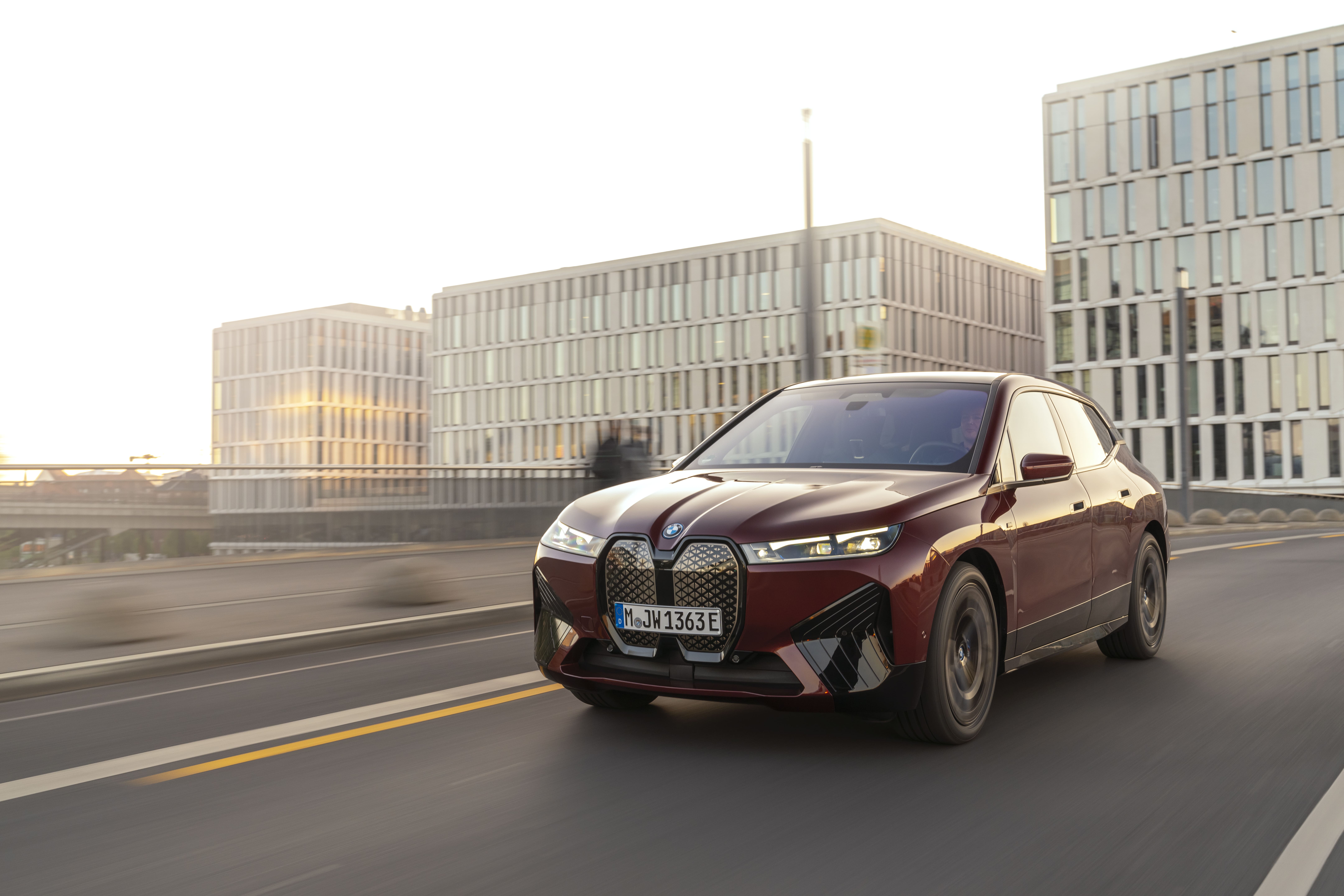 BMW iX