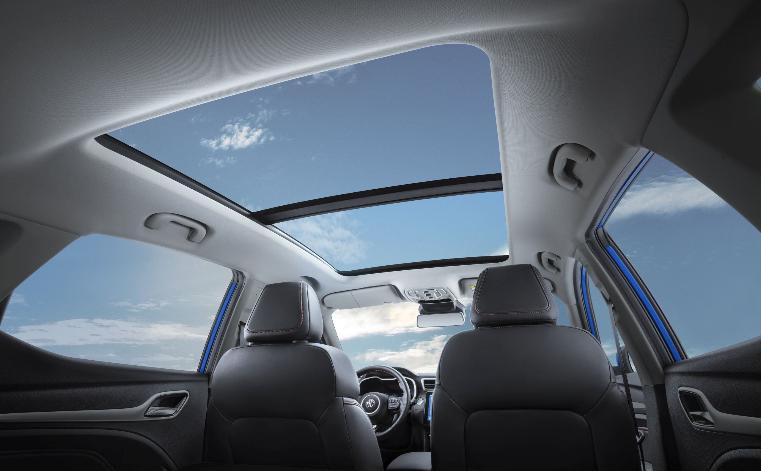 The sunroof of an MG ZS EV
