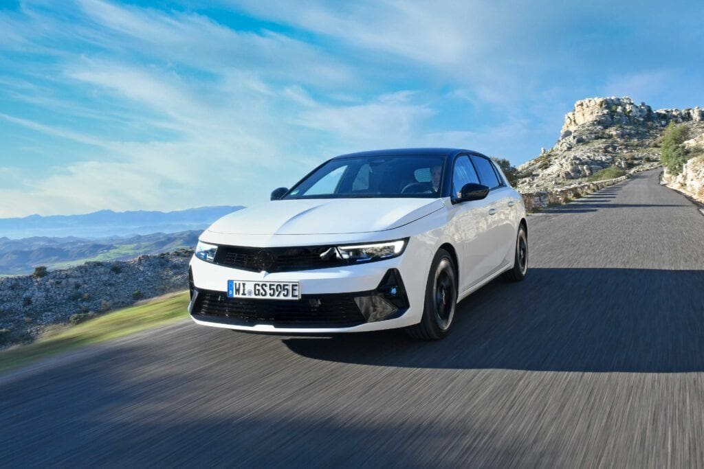 New Car Review | Opel Astra GSe