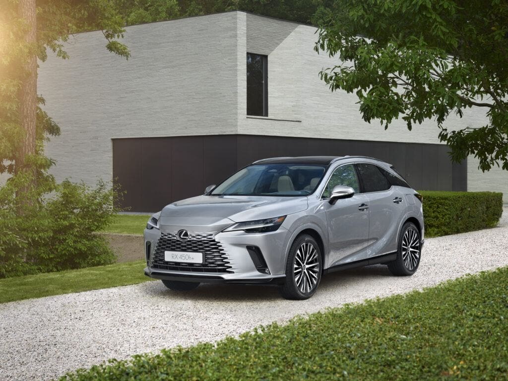 New Car Review | Lexus RX450h+